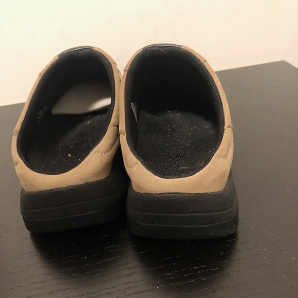 Timberland size 7.5 slip on shoes - Picture 3 of 7